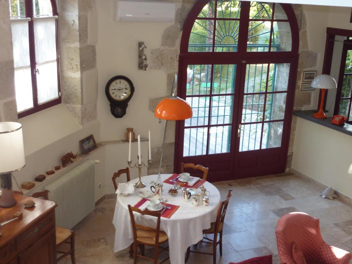 Bed and Breakfast Beaux Chenes Nérac Exterior foto