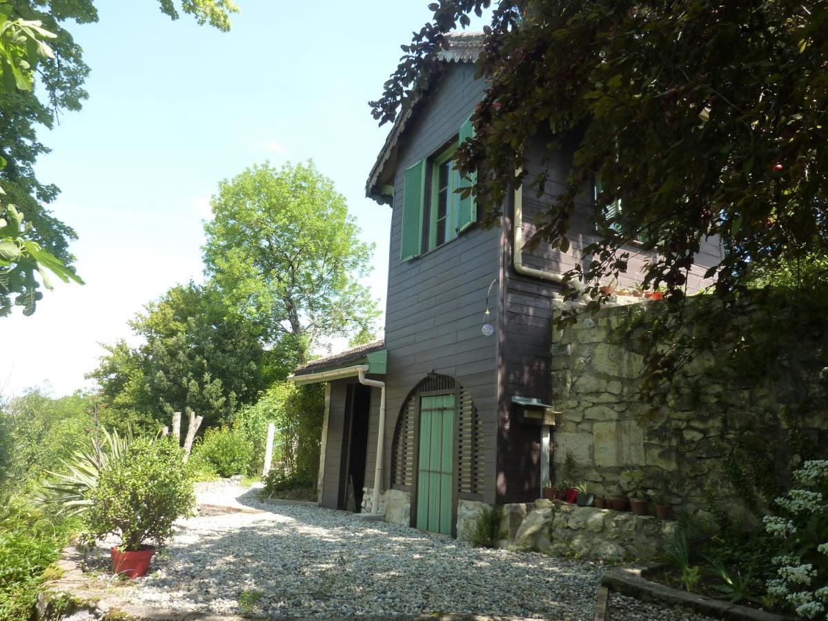 Bed and Breakfast Beaux Chenes Nérac Exterior foto