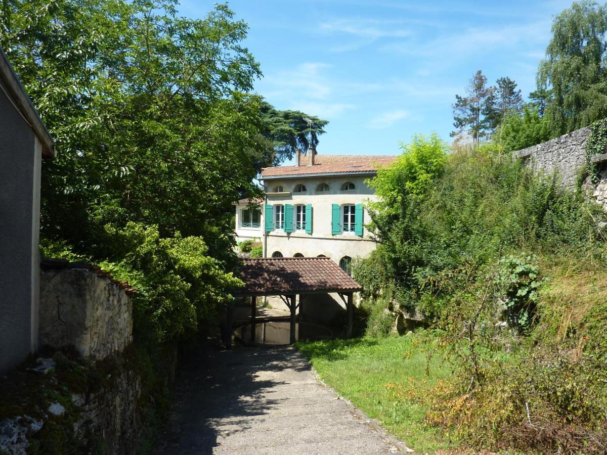 Bed and Breakfast Beaux Chenes Nérac Exterior foto